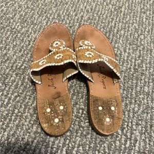 Jack Rogers — Tan with white